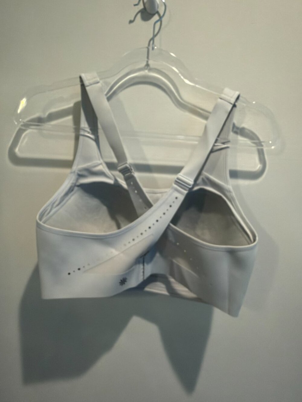 • Athleta Phenomena High Impact Sports Bra Light Grey 36D EUC - Picture 3 of 4